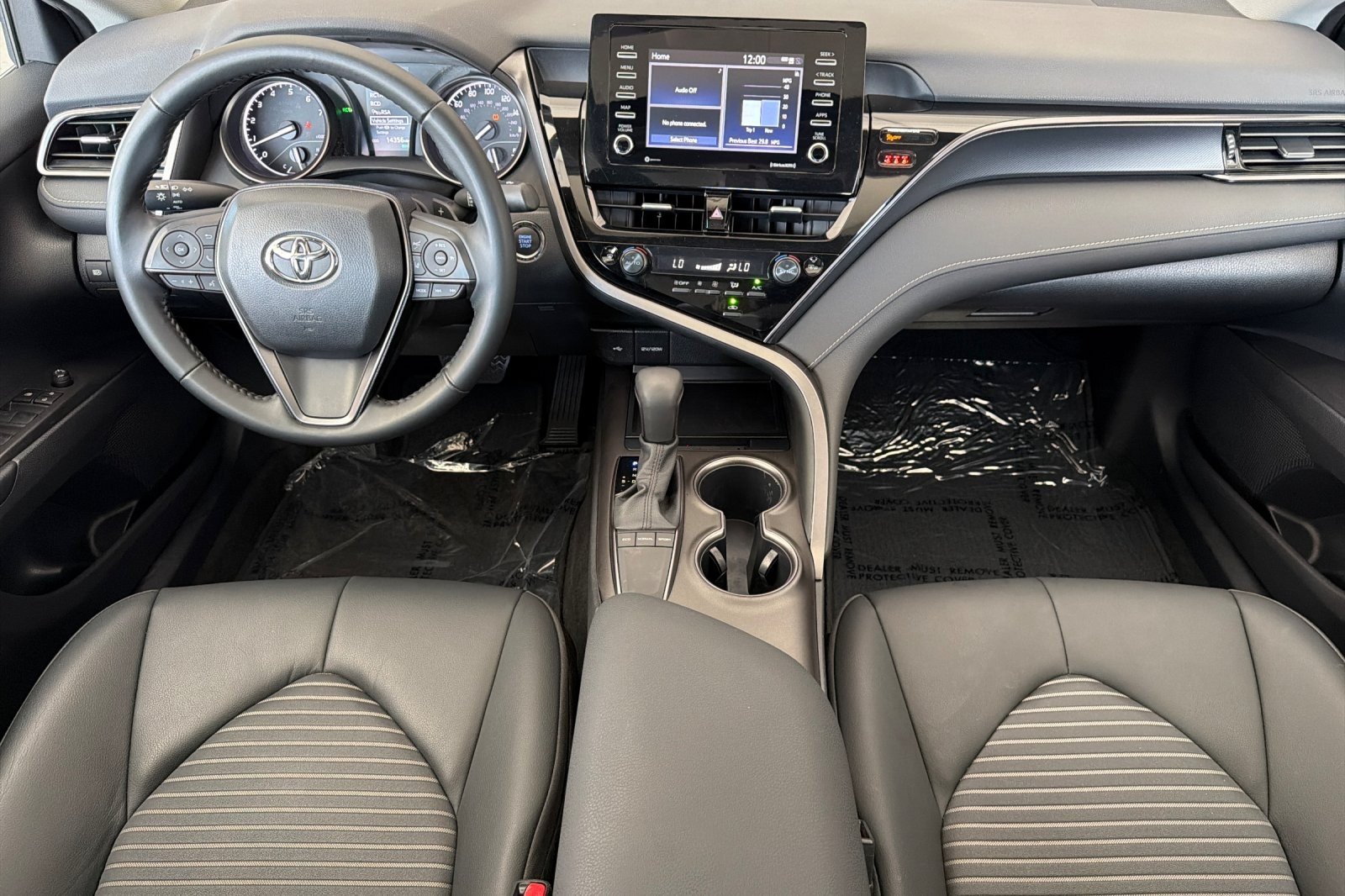 Used 2023 Ice Cap Toyota SE image 12