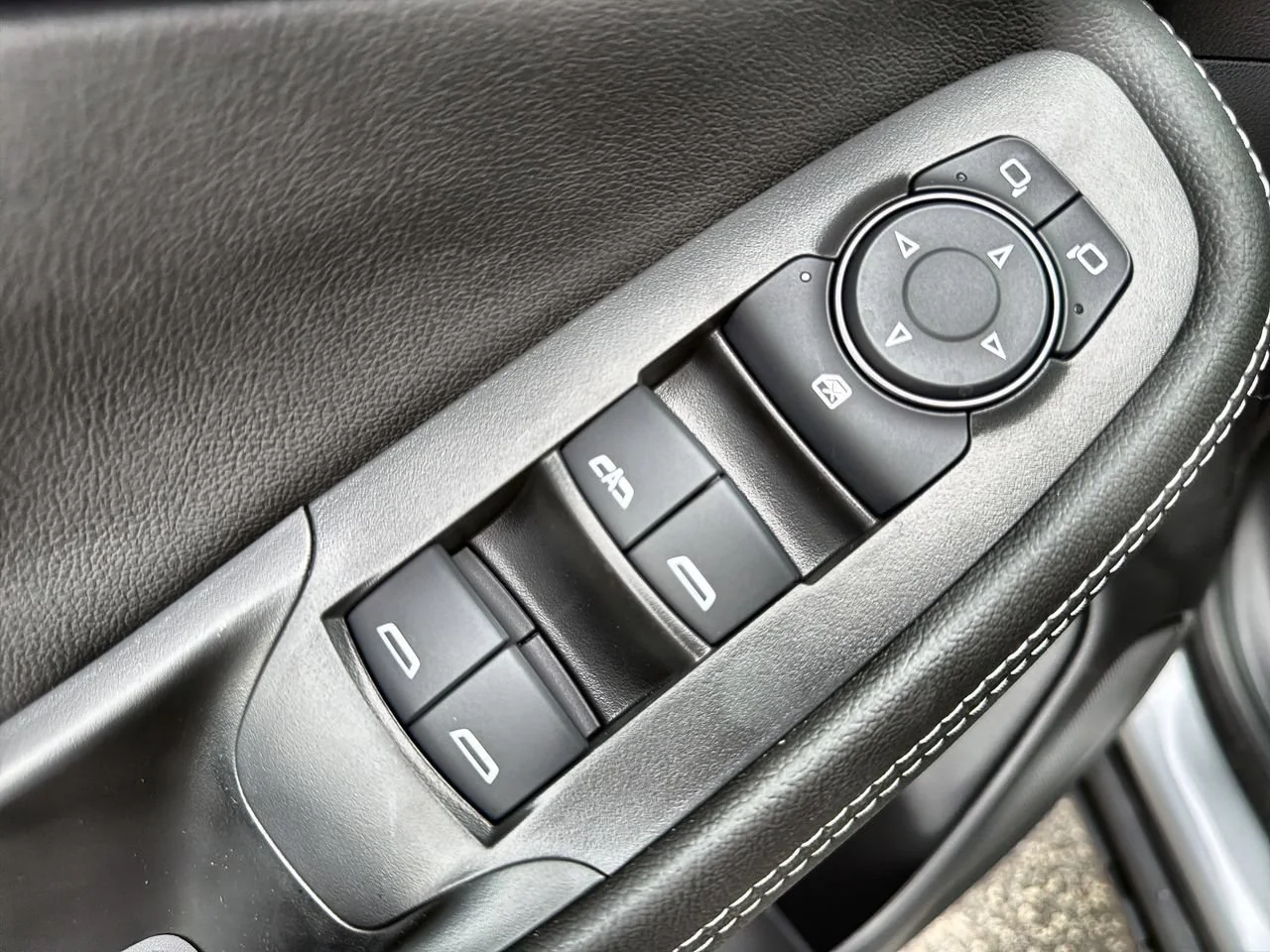 New 2026 Moonstone Gray Metallic Buick Preferred image 19