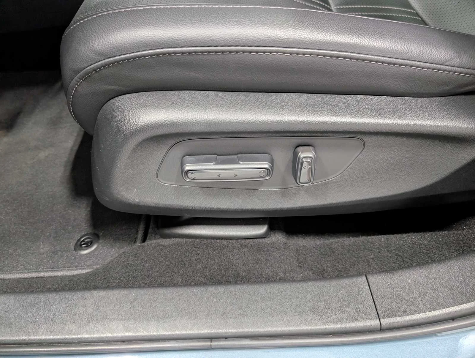 Certified Used 2025 Nordic Forest Pearl Honda AWD EX-L image 36