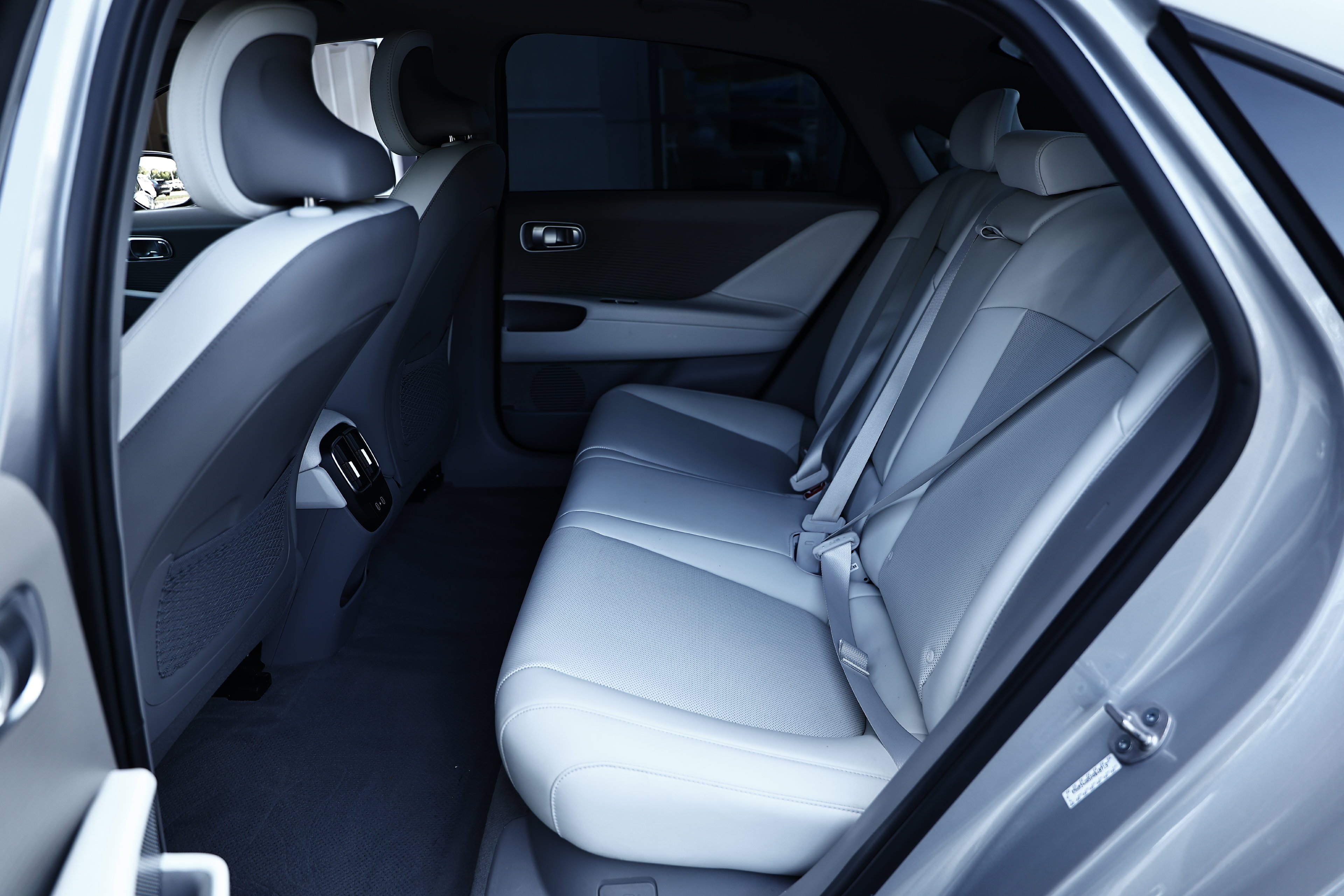 Used 2023 Curated Silver Hyundai SEL image 22