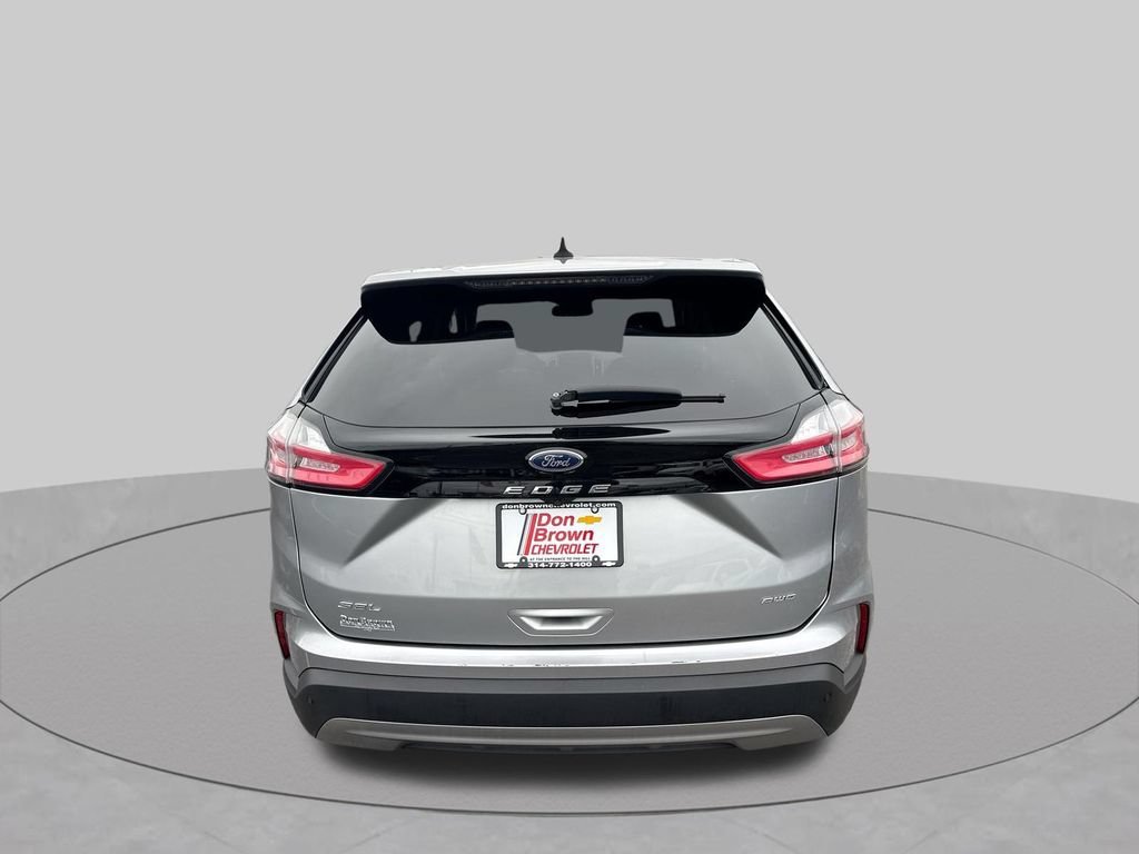 Used 2024 Silver Ford SEL image 27