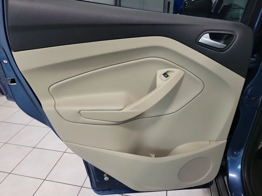 Certified Used 2018 Blue Ford SE image 22