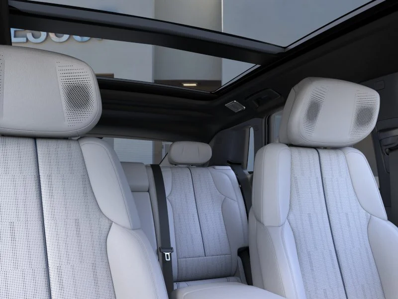 New 2026 Vibrant White Tricoat Cadillac Premium Luxury image 24