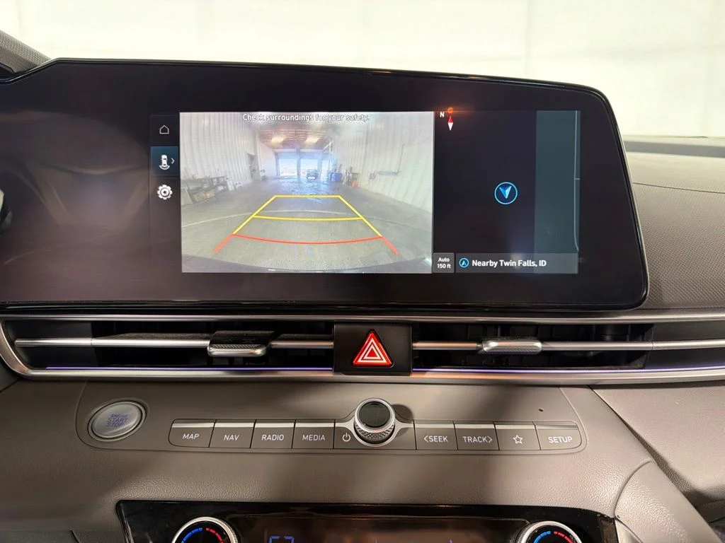 Used 2024 Abyss Black Hyundai SEL image 16
