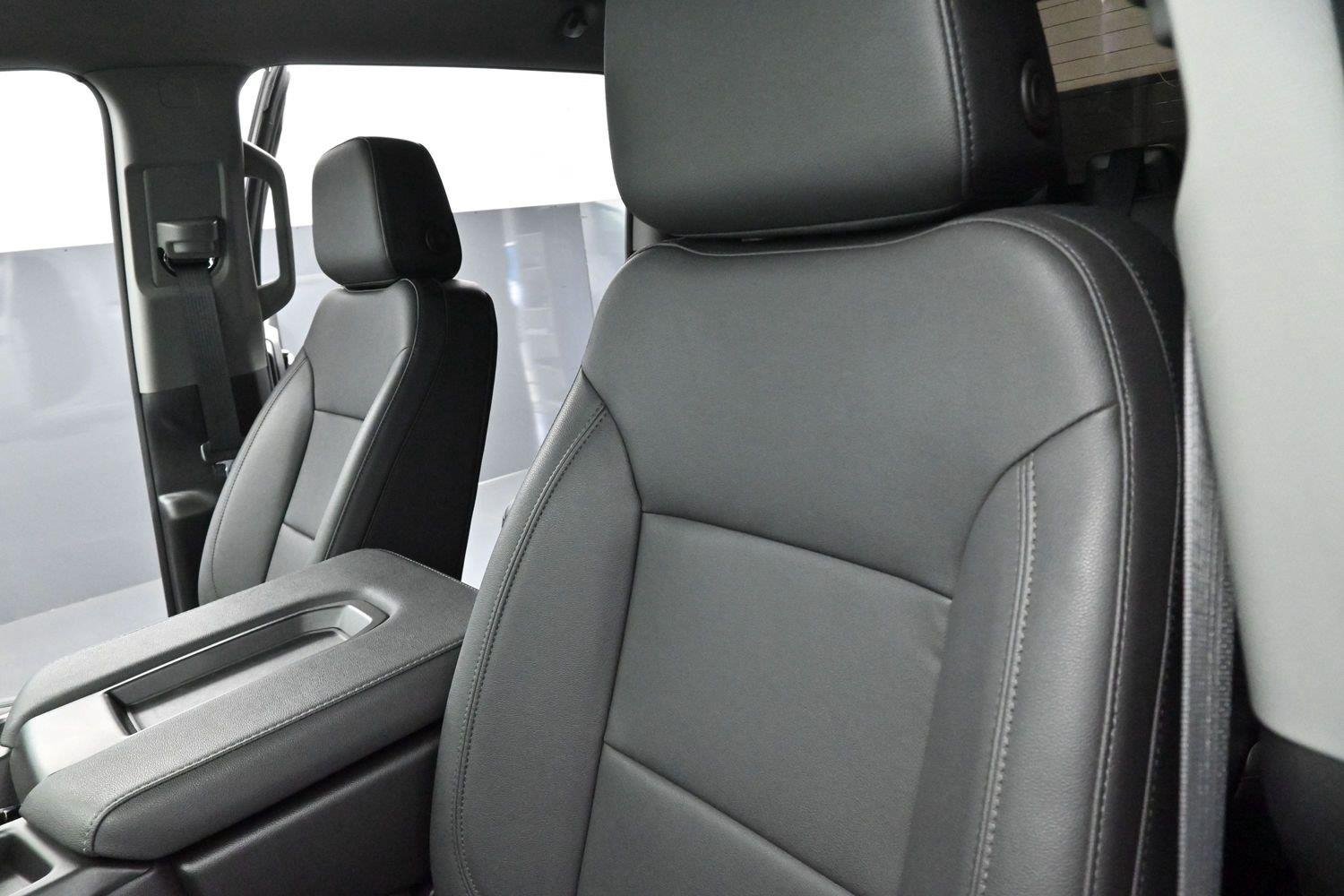 Used 2025 Summit White Chevrolet WT image 13