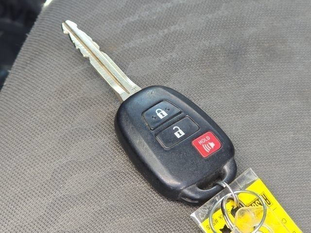 Used 2021 Magnetic Gray Metallic Toyota SR image 39