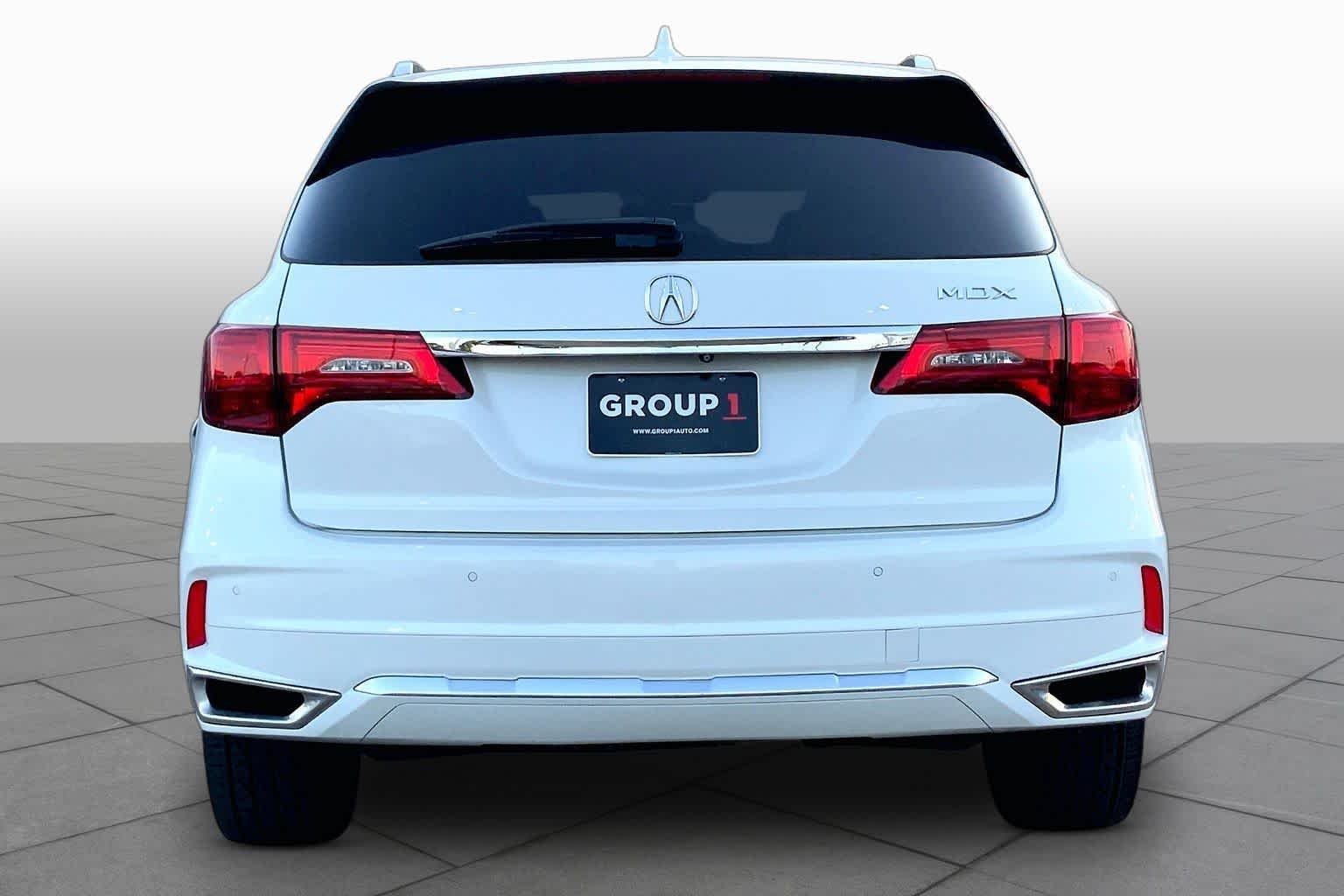 Used 2020 Platinum White Pearl Acura with Advance Package image 5