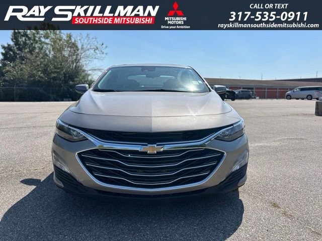 Used 2024 Gray Chevrolet LT image 2