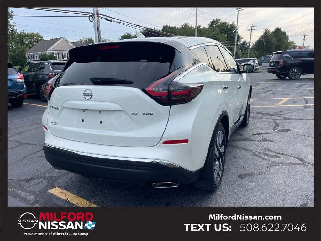 Certified Used 2024 White Nissan SL image 5