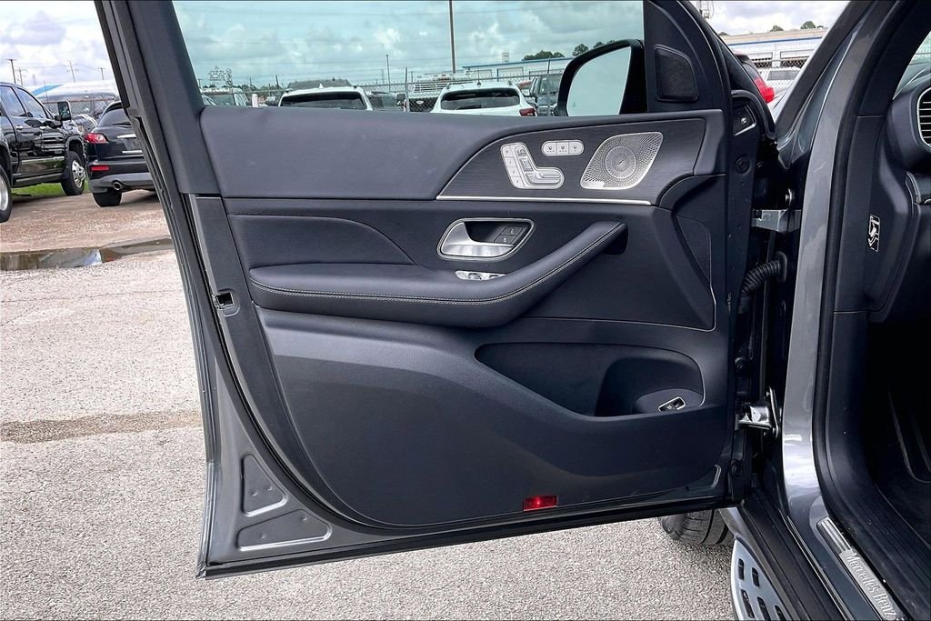 Used 2025 Gray Mercedes-Benz GLE 450 image 17