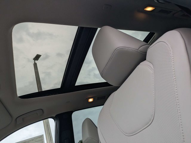 New 2027 Black INFINITI LUXE image 22