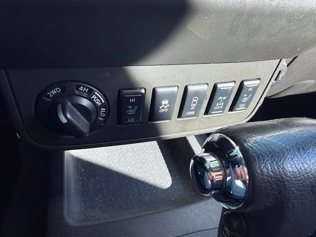 Used 2018 Gray Nissan PRO-4X image 3