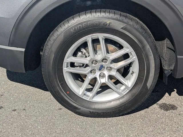 New 2027 Carbonized Gray Metallic Ford Active image 10