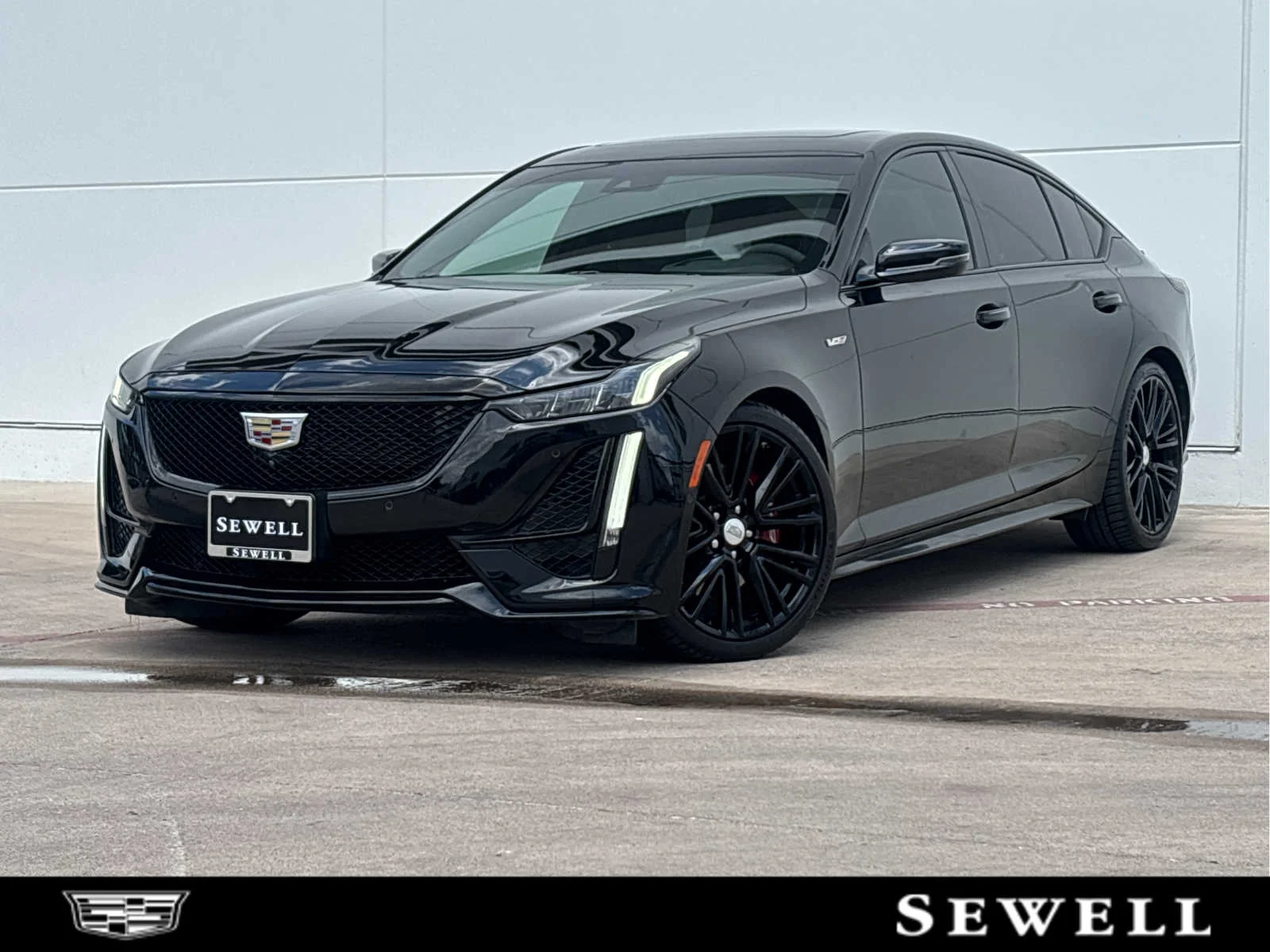 2020 Cadillac CT5 V-Series's photo