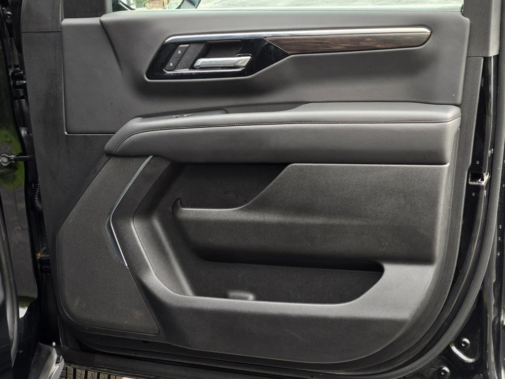 2025 Chevrolet Tahoe LT - Photo 6