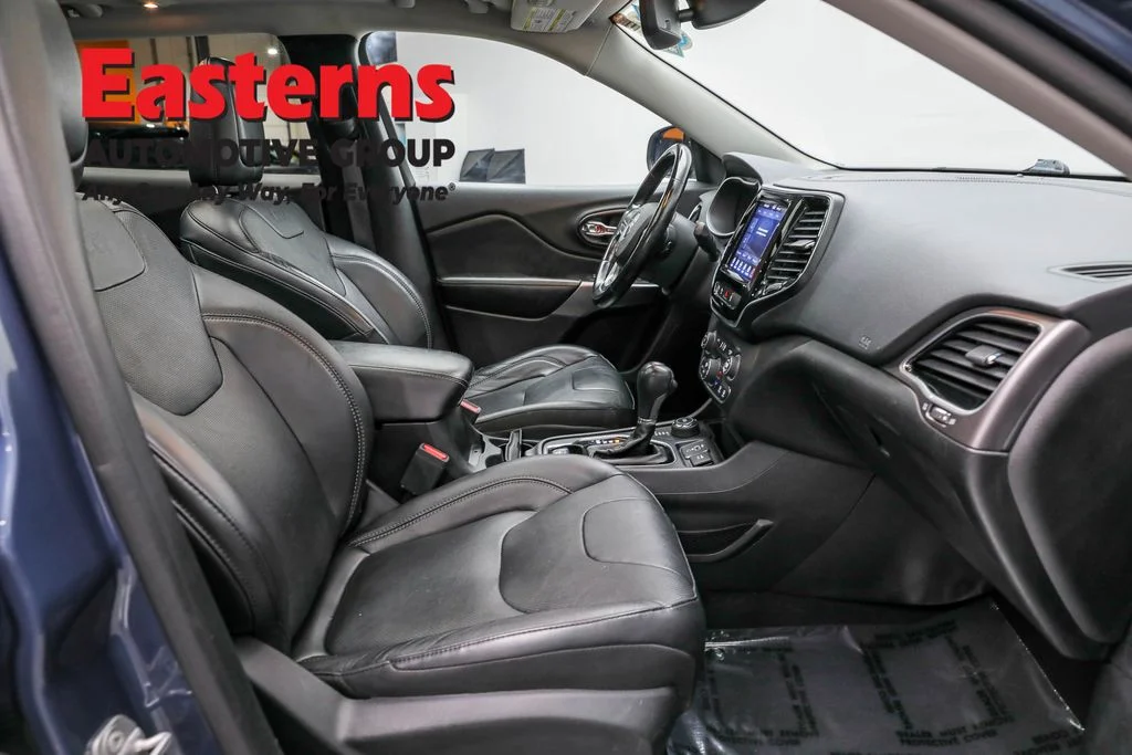 Used 2021 Blue Jeep Limited image 25