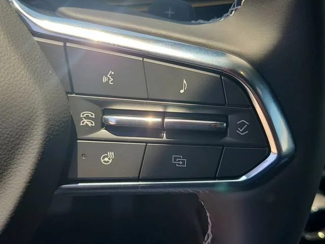 New 2026 Summit White Chevrolet LT image 25