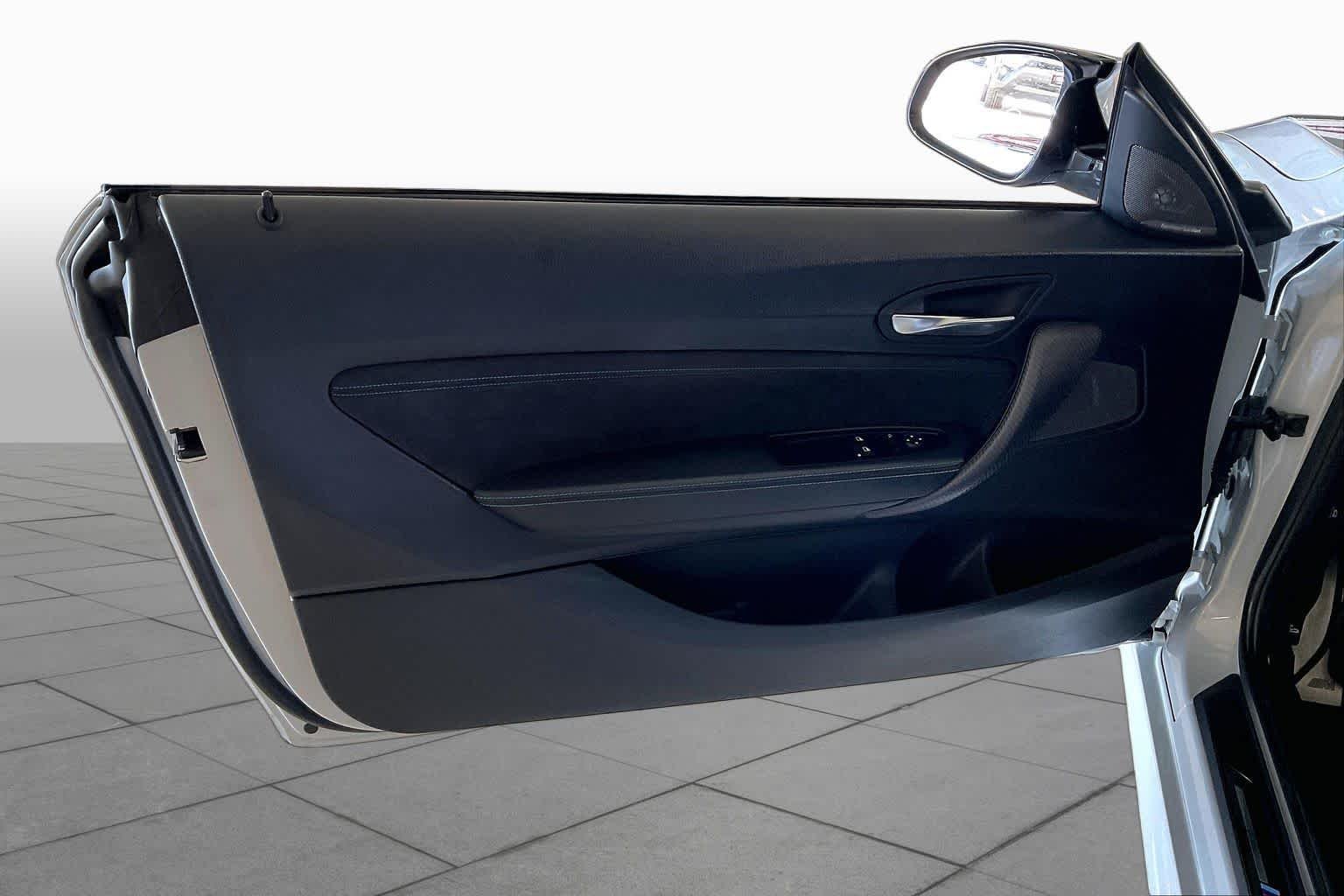 Used 2020 Hockenheim Silver Metallic BMW Competition image 19