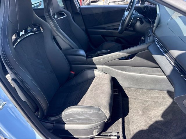 Used 2025 Blue Hyundai Base image 15
