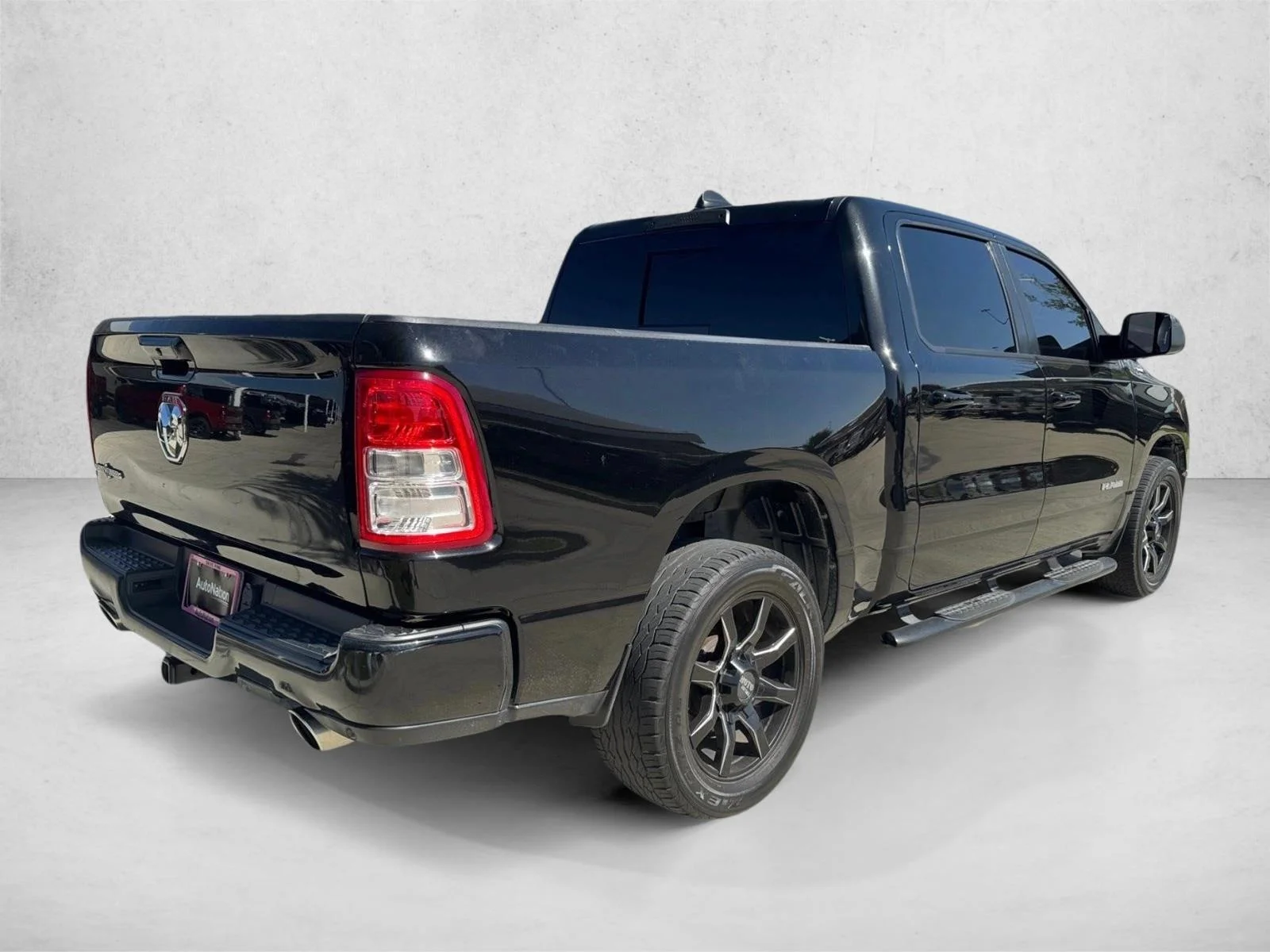 Used 2019 Diamond Black Crystal Pearlcoat RAM Big Horn/Lone Star image 5