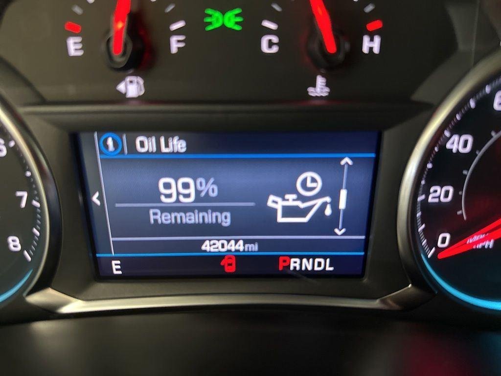Used 2024 Sterling Gray Metallic Chevrolet LT image 17