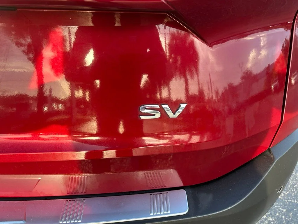 Used 2021 Scarlet Ember Nissan SV image 13