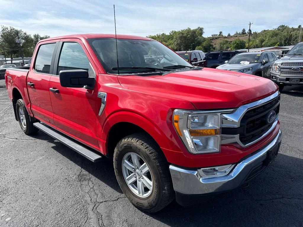 Used 2022 Race Red Ford XLT image 1
