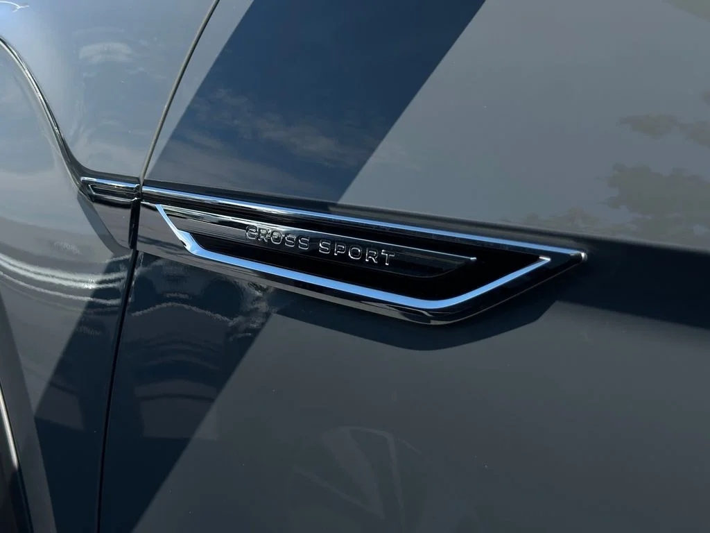 2026 Volkswagen Atlas Cross Sport SE w/Tech - Photo 40