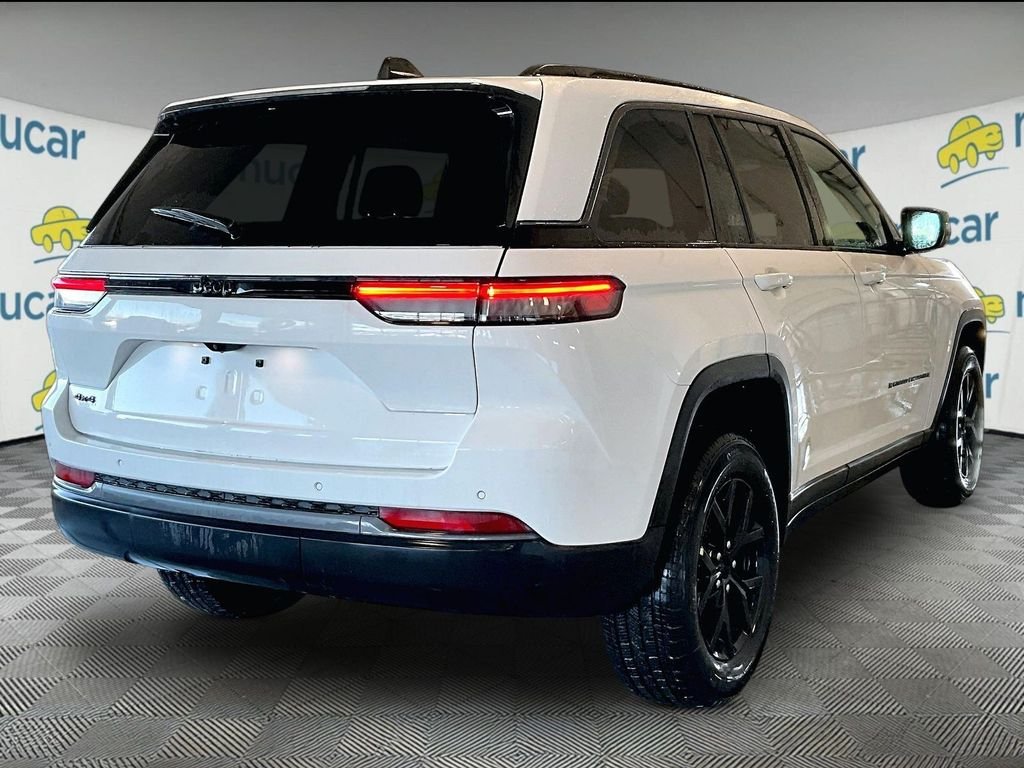 New 2026 Bright White Clearcoat Jeep Laredo image 7