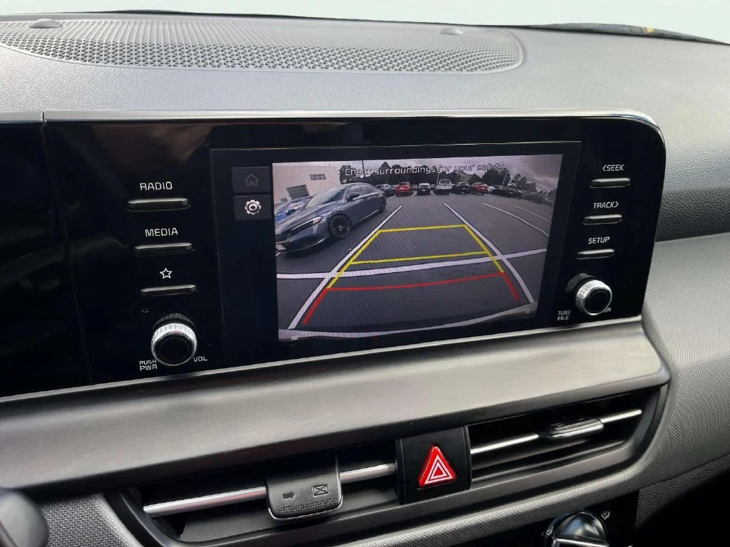 Used 2024 Snow White Pearl Kia LX image 10