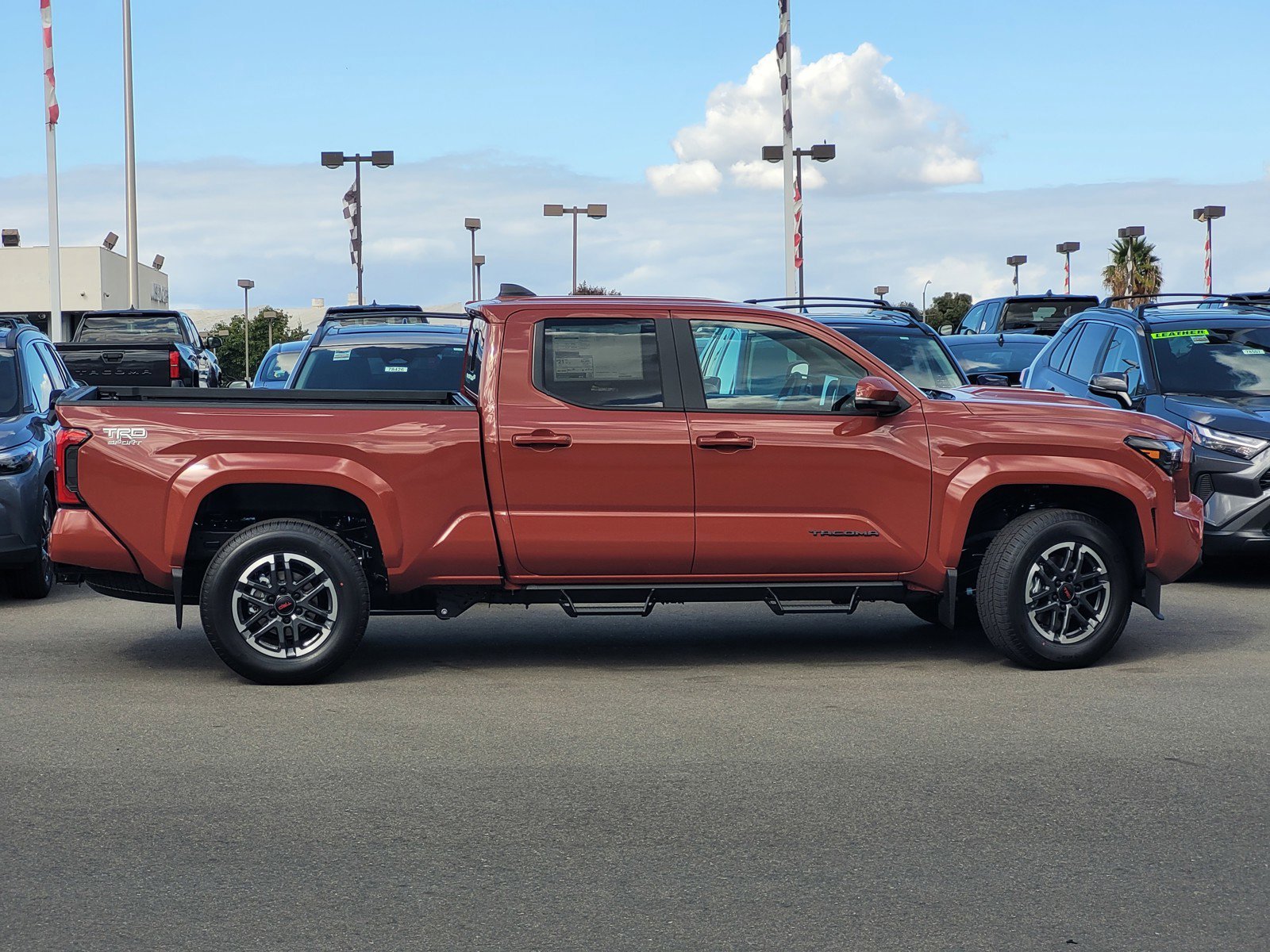2025 Toyota Tacoma TRD Sport photo 3