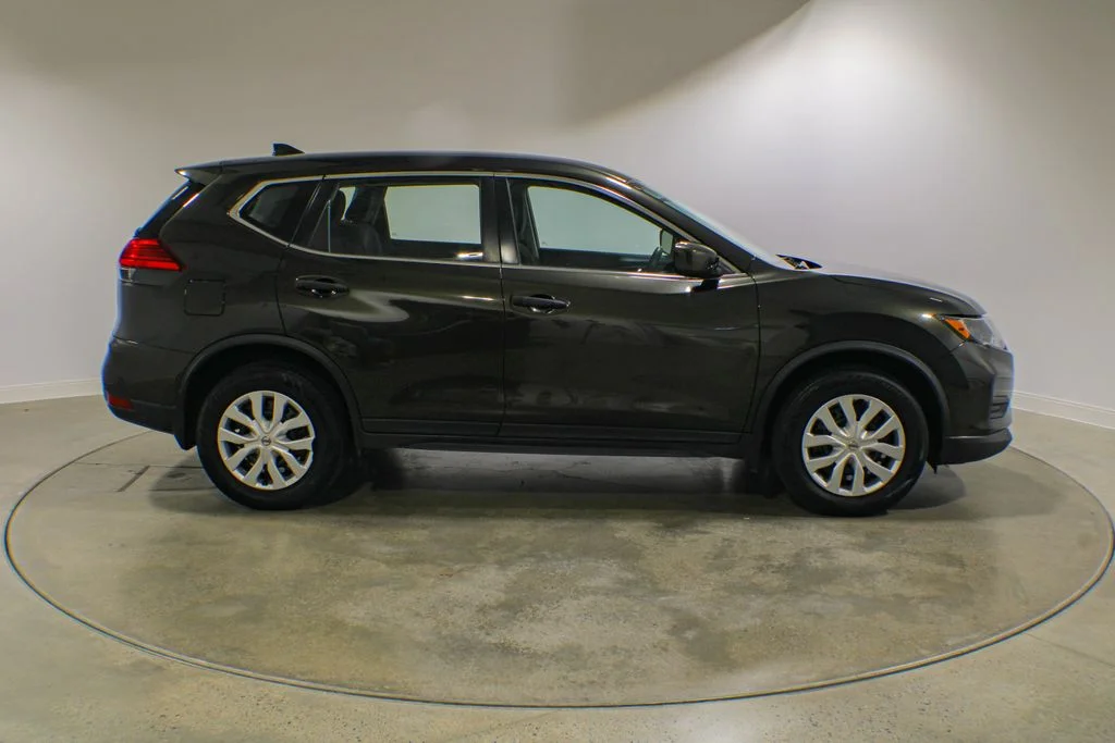 Used 2017 Midnight Nissan S image 6