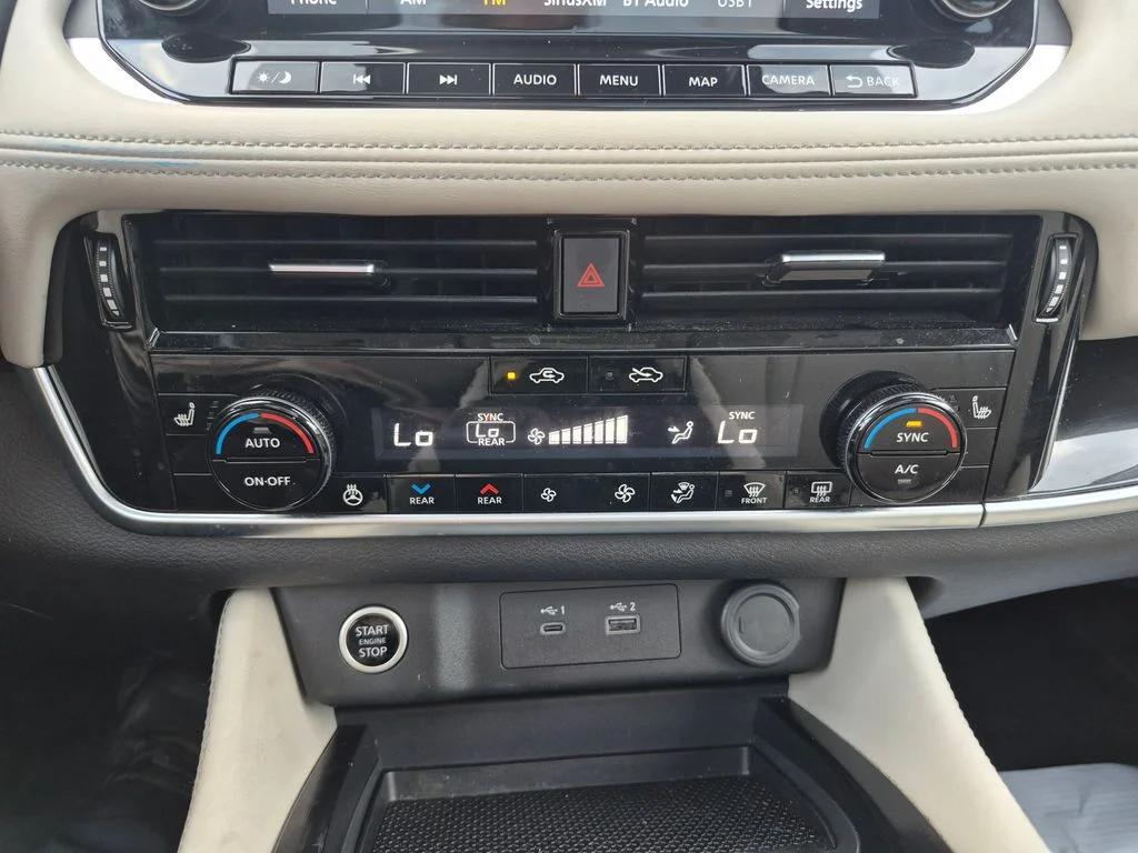 Used 2023 White Nissan SL image 31
