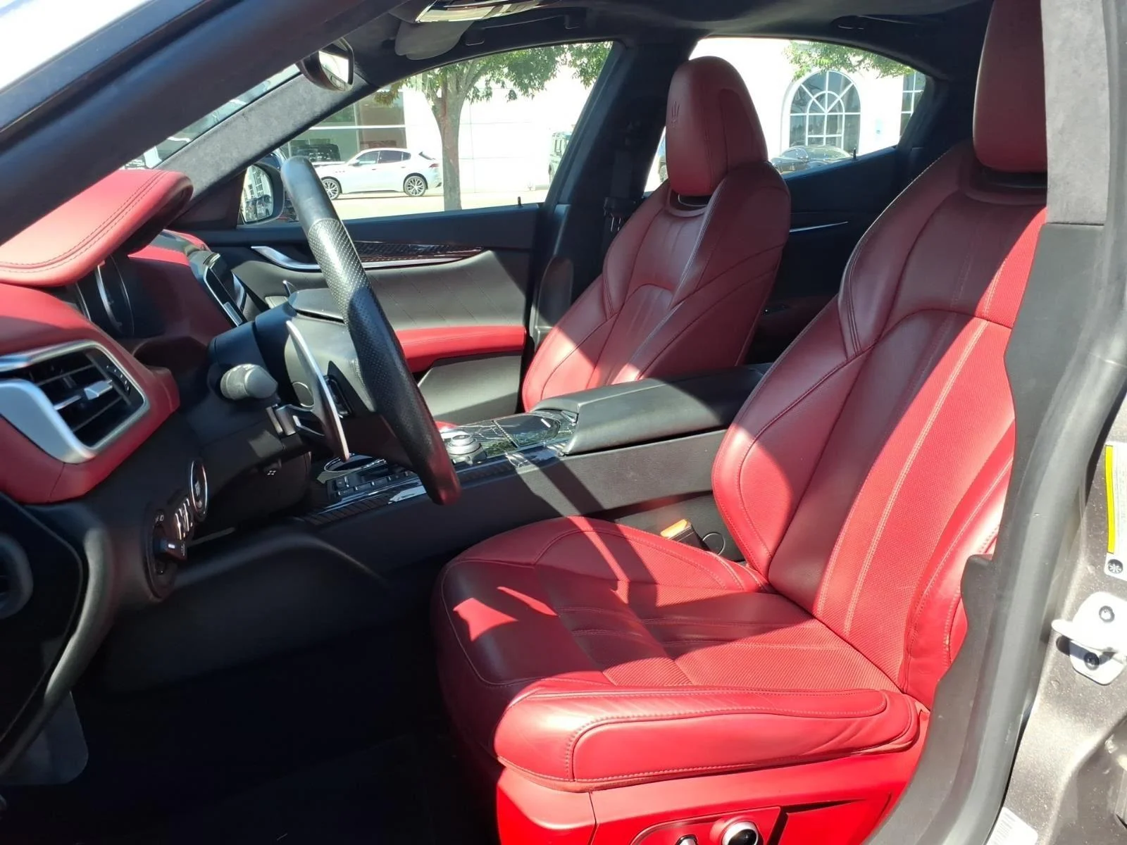 Used 2022 Grigio Metallic Maserati Modena image 19