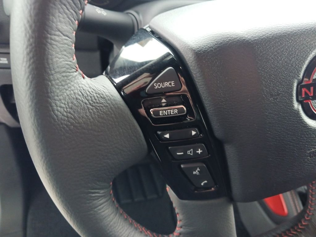 Used 2026 Green Nissan PRO-X image 34