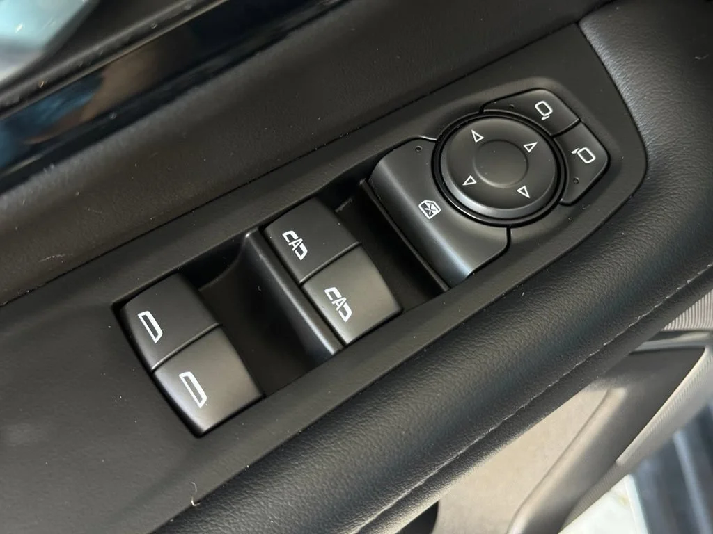 Used 2025 Black Chevrolet LT image 29