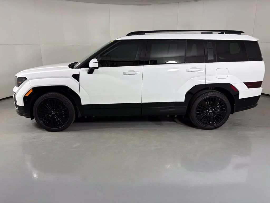 Used 2024 White Hyundai Calligraphy image 5