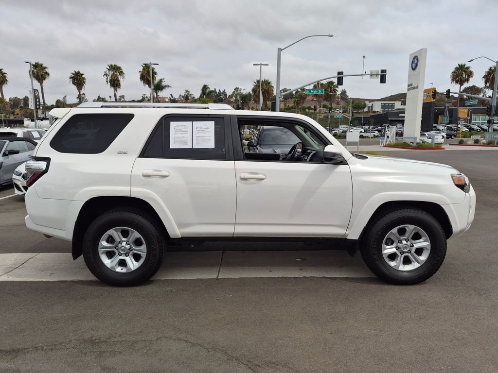 Used 2016 White Toyota SR5 image 3