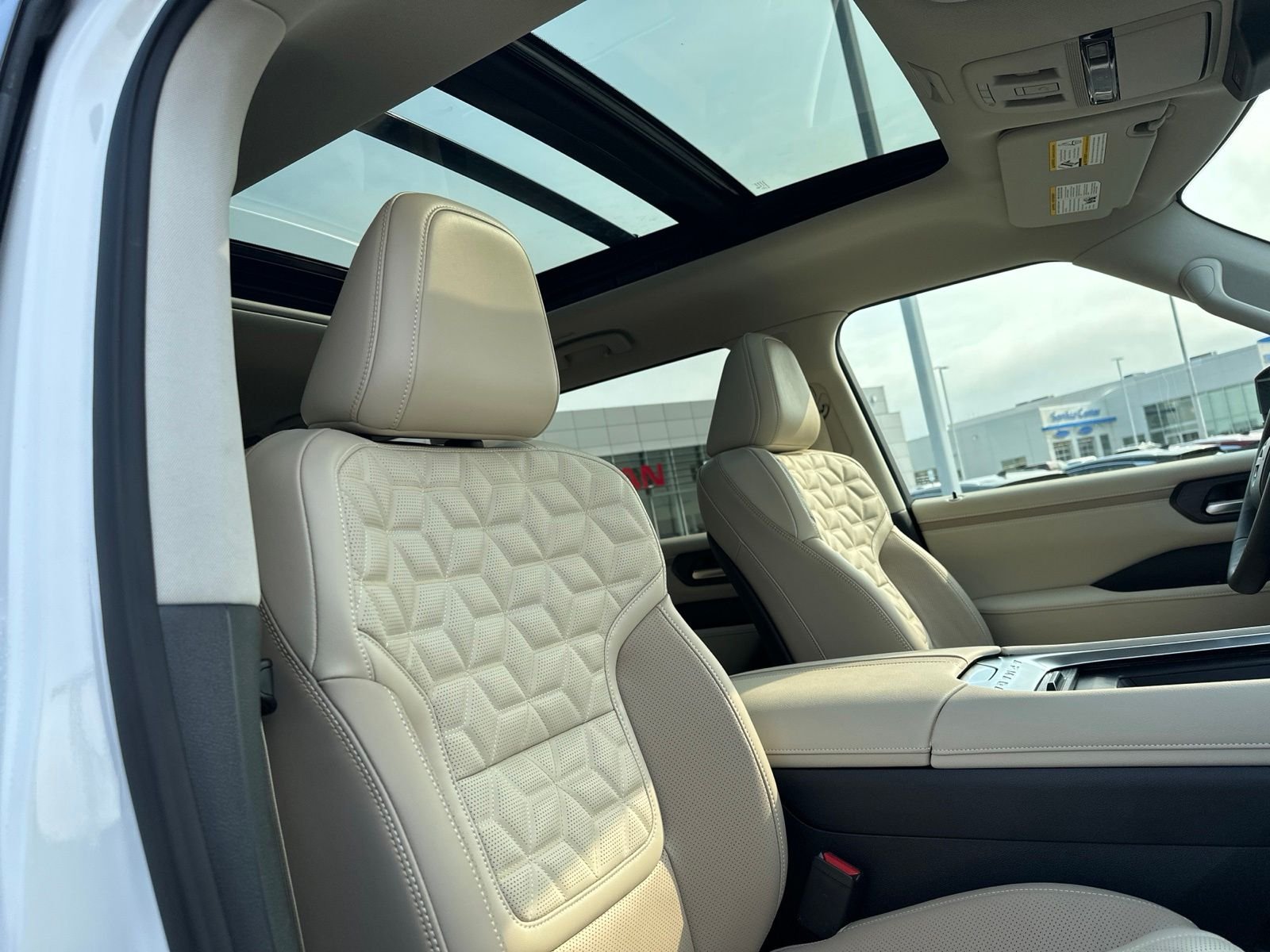 New 2026 White Nissan Platinum image 42