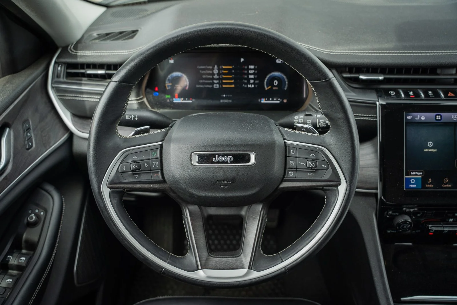 Used 2021 Black Jeep Limited image 27