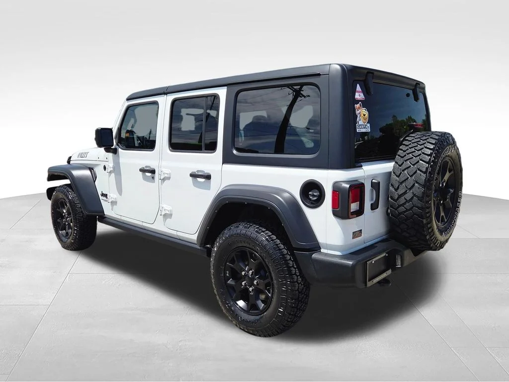 Used 2022 White Jeep Unlimited Willys image 5