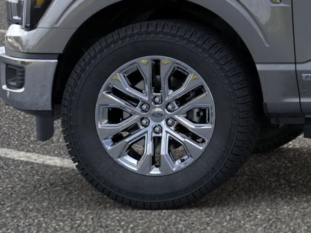 New 2025 Gray Metallic Ford Lariat image 19