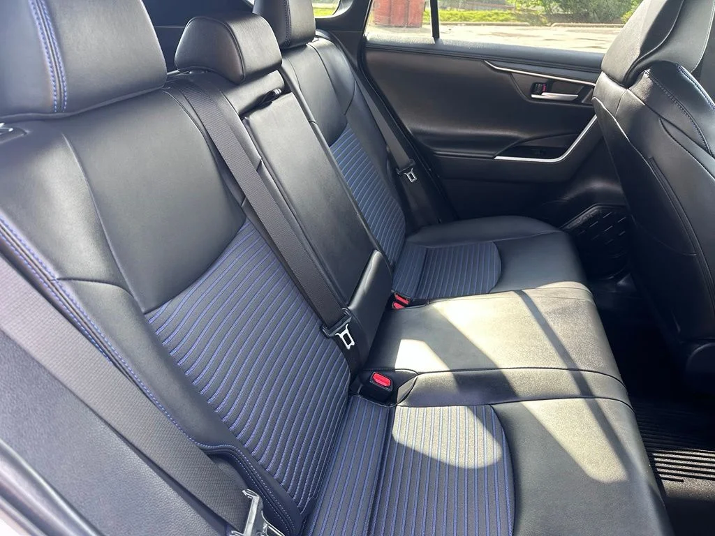 2024 Toyota RAV4 XSE - Photo 32