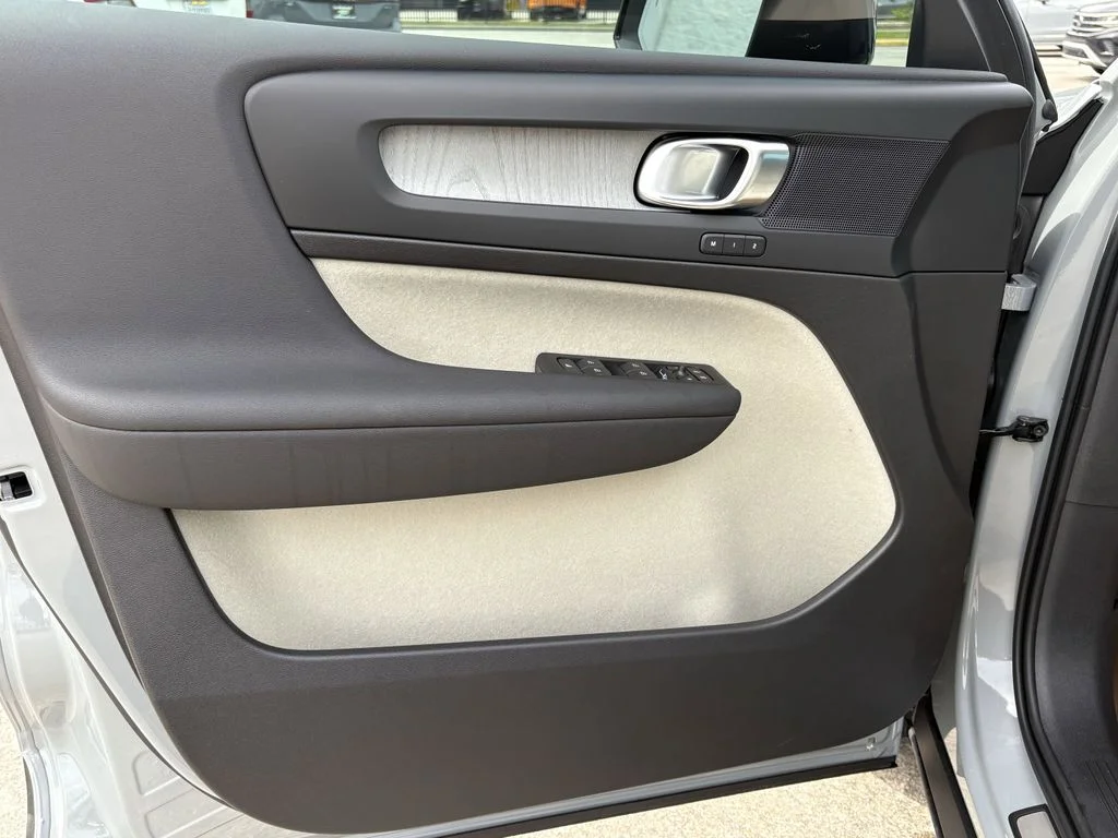 New 2026 Vapour Grey Volvo Plus image 11