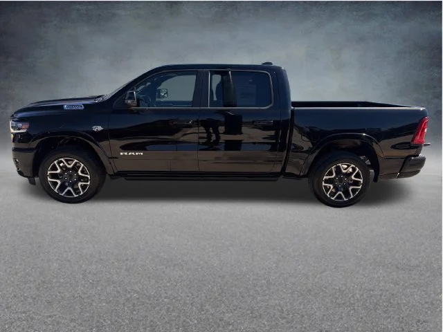 New 2027 Diamond Black Crystal Pearl-Coat Exterior Paint RAM Laramie image 4