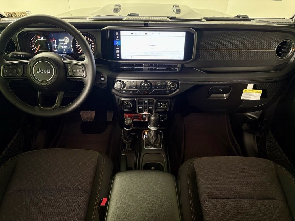 New 2026 Granite Crystal Metallic Clearcoat Jeep Mojave image 33