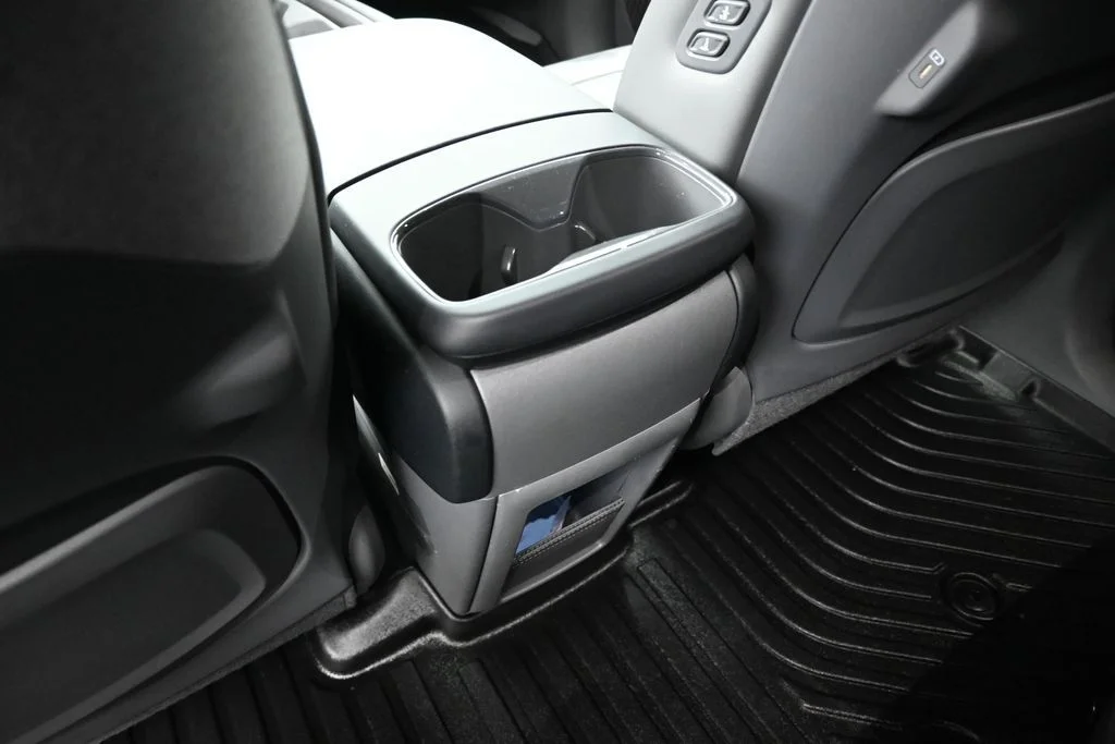 Used 2024 Black Kia Light Long Range image 24