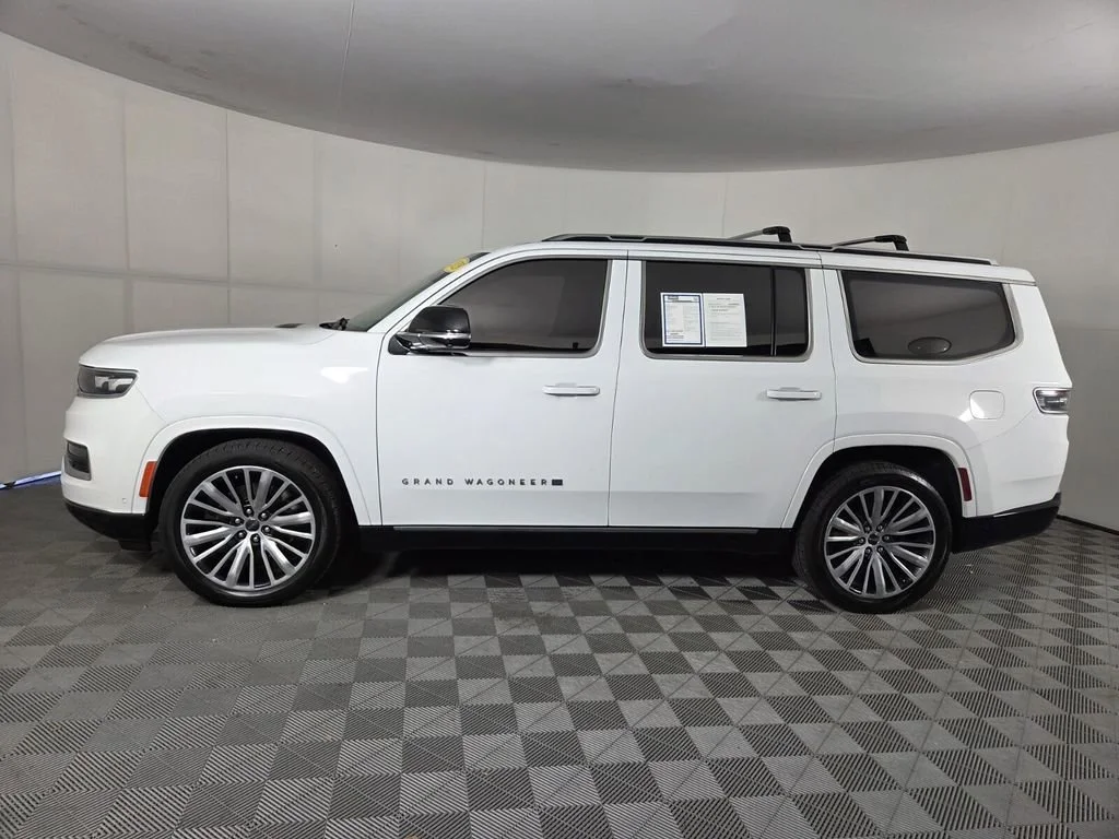 Used 2023 Bright White Clearcoat Jeep Series III image 8
