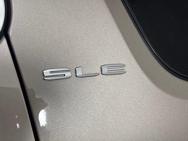 Used 2023 Light Stone Metallic GMC SLE image 44