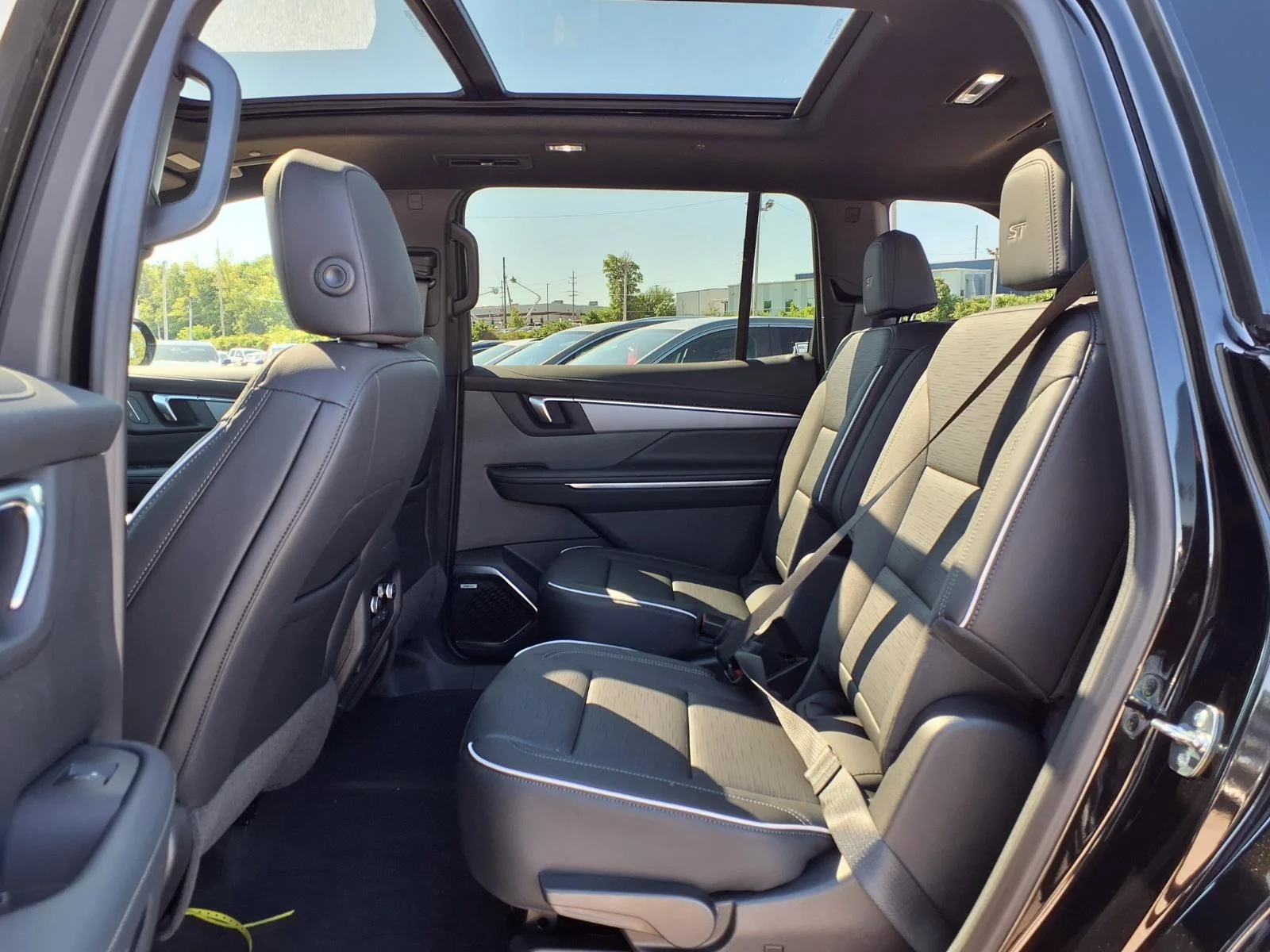 2026 Buick Enclave Sport Touring - Photo 18
